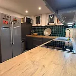 Gemuetliche Doppelhaushaelfte Mit Garten Und Sauna