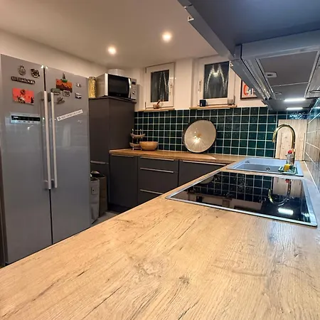 Gemuetliche Doppelhaushaelfte Mit Garten Und Sauna