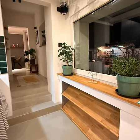 Appartement Gemuetliche Doppelhaushaelfte Mit Garten Und Sauna Frechen