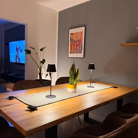 Gemuetliche Doppelhaushaelfte Mit Garten Und Sauna Appartement *