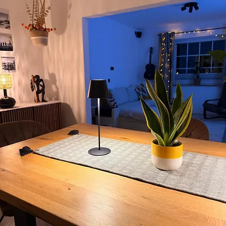 Gemuetliche Doppelhaushaelfte Mit Garten Und Sauna Frechen
