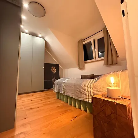 Gemuetliche Doppelhaushaelfte Mit Garten Und Sauna Appartement