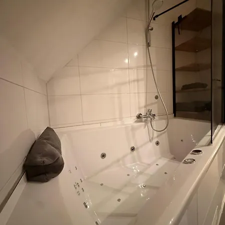 Appartement Gemuetliche Doppelhaushaelfte Mit Garten Und Sauna