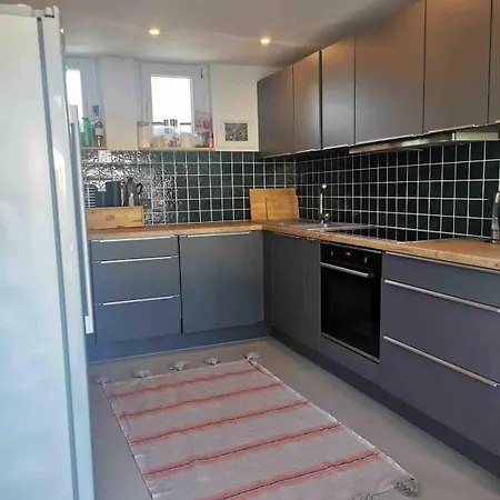 Gemuetliche Doppelhaushaelfte Mit Garten Und Sauna Appartement Frechen