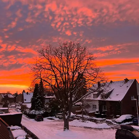 Gemuetliche Doppelhaushaelfte Mit Garten Und Sauna Appartement Frechen