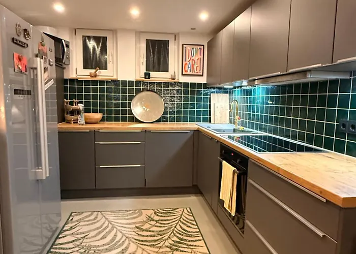 Gemuetliche Doppelhaushaelfte Mit Garten Und Sauna *