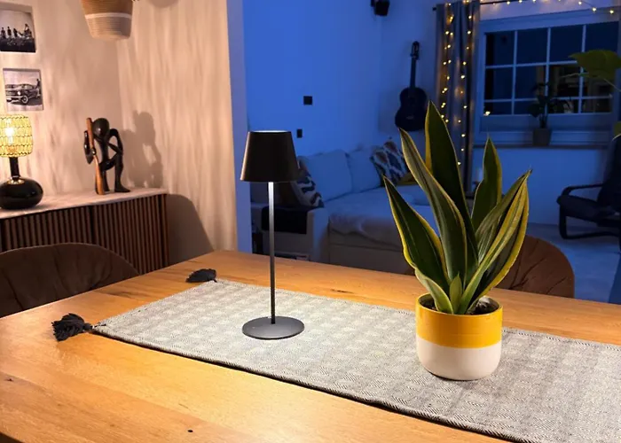 Gemuetliche Doppelhaushaelfte Mit Garten Und Sauna Frechen