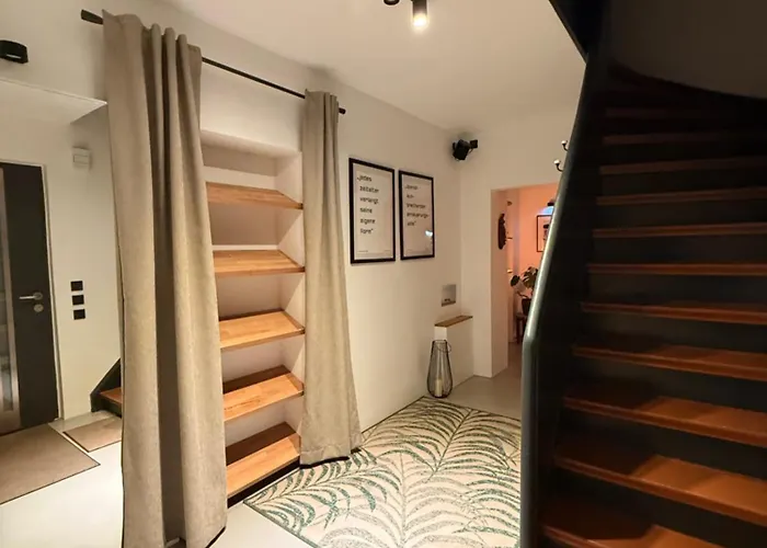 Gemuetliche Doppelhaushaelfte Mit Garten Und Sauna Appartement Frechen