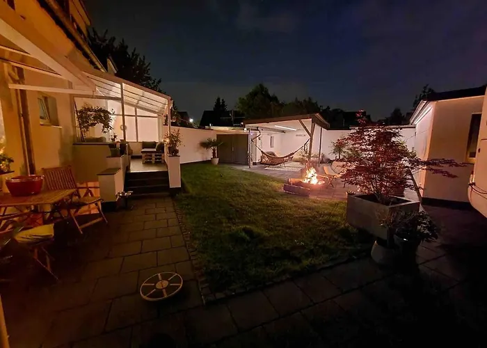 Gemuetliche Doppelhaushaelfte Mit Garten Und Sauna * Frechen