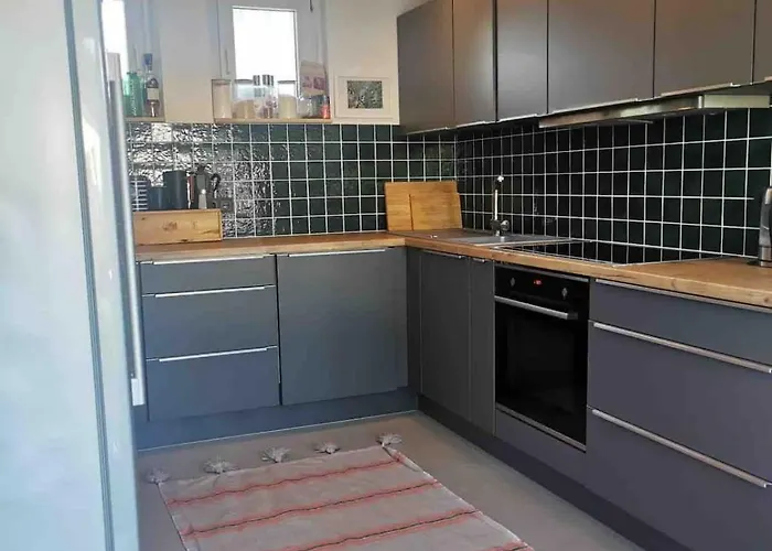 Gemuetliche Doppelhaushaelfte Mit Garten Und Sauna Appartement Frechen