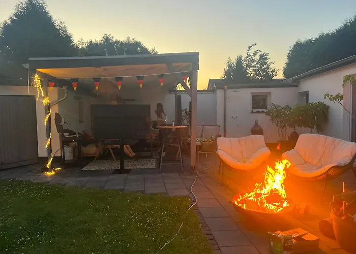 Appartement Gemuetliche Doppelhaushaelfte Mit Garten Und Sauna